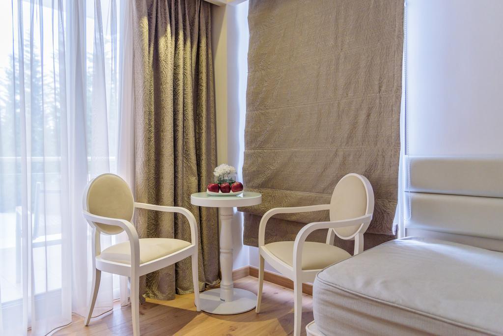 Calma Hotel & Spa カストリア エクステリア 写真
